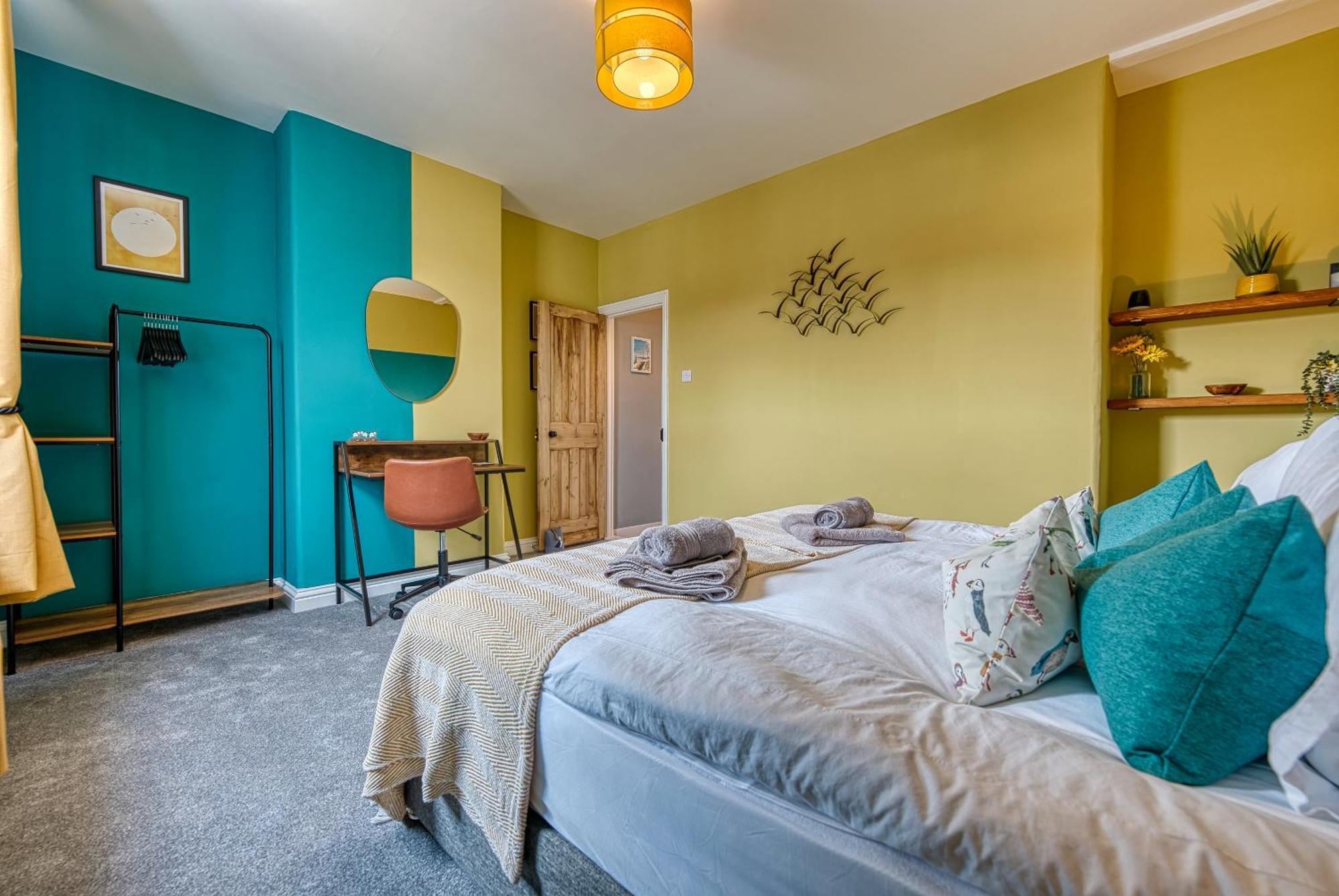 2 Bedrooms Modern, Stunning & Stylish Contractor House, Prime Portsmouth Location With Free Parking Permit, Summer Special Offer!! - By Blue Puffin Stays Luaran gambar