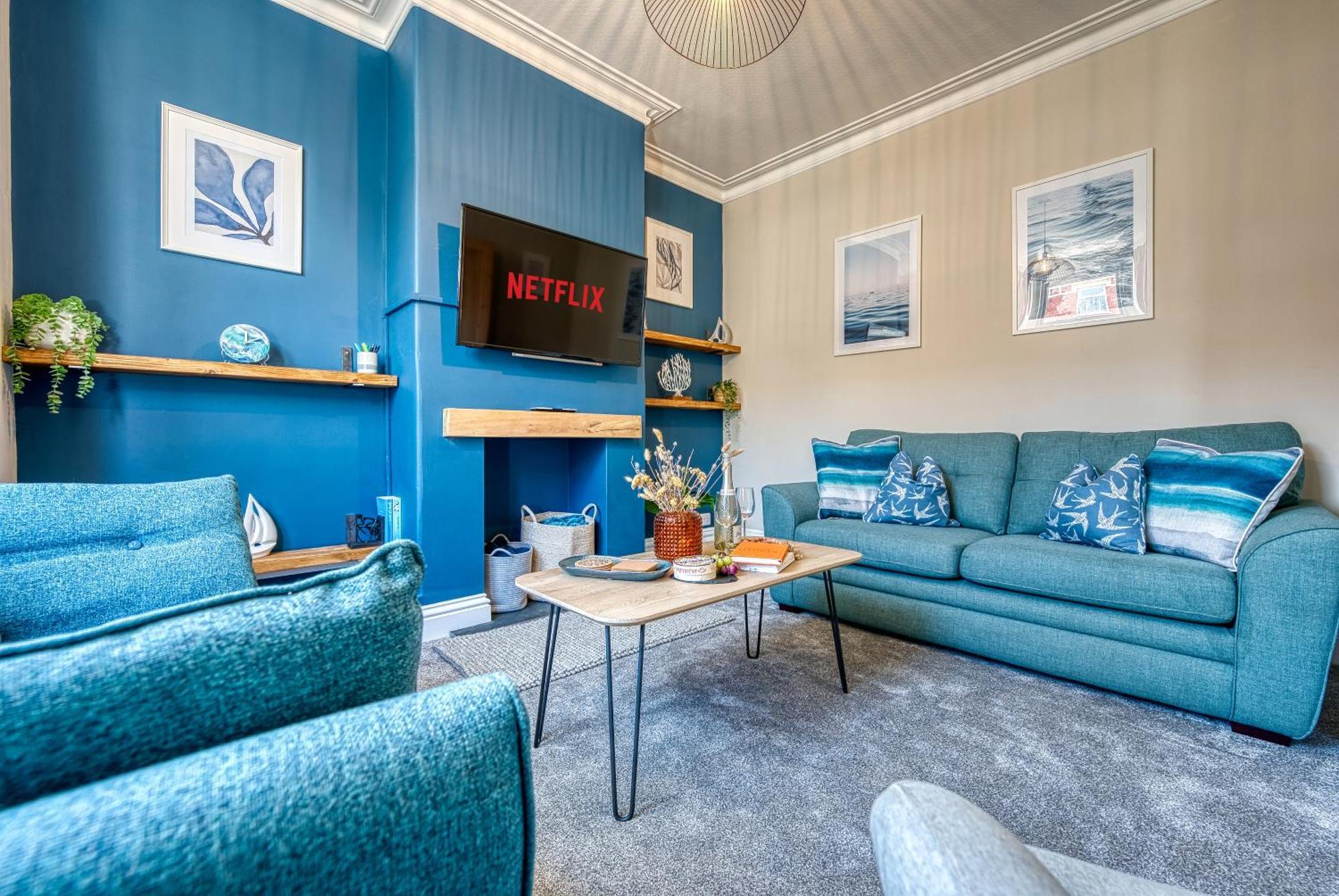 2 Bedrooms Modern, Stunning & Stylish Contractor House, Prime Portsmouth Location With Free Parking Permit, Summer Special Offer!! - By Blue Puffin Stays Luaran gambar