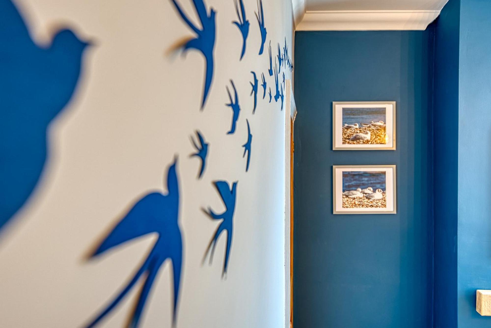 2 Bedrooms Modern, Stunning & Stylish Contractor House, Prime Portsmouth Location With Free Parking Permit, Summer Special Offer!! - By Blue Puffin Stays Luaran gambar